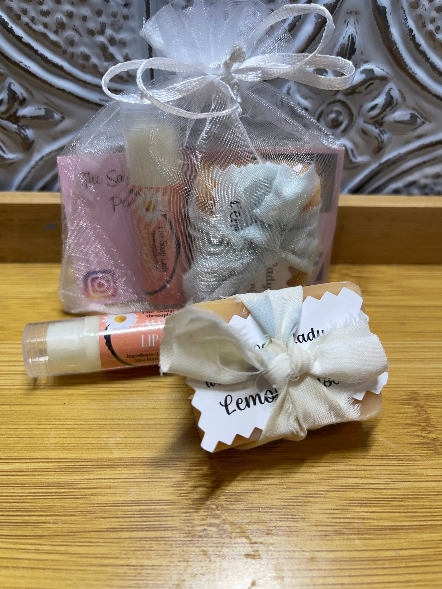 1 Limited Edition Mini Gift Set- Mini Soap & Lip Balm